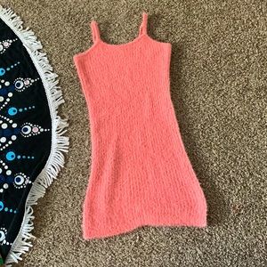 Beautiful dress barely used and in great shape.